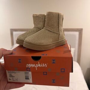 Oomphies Sparkling Gold Kids Boots